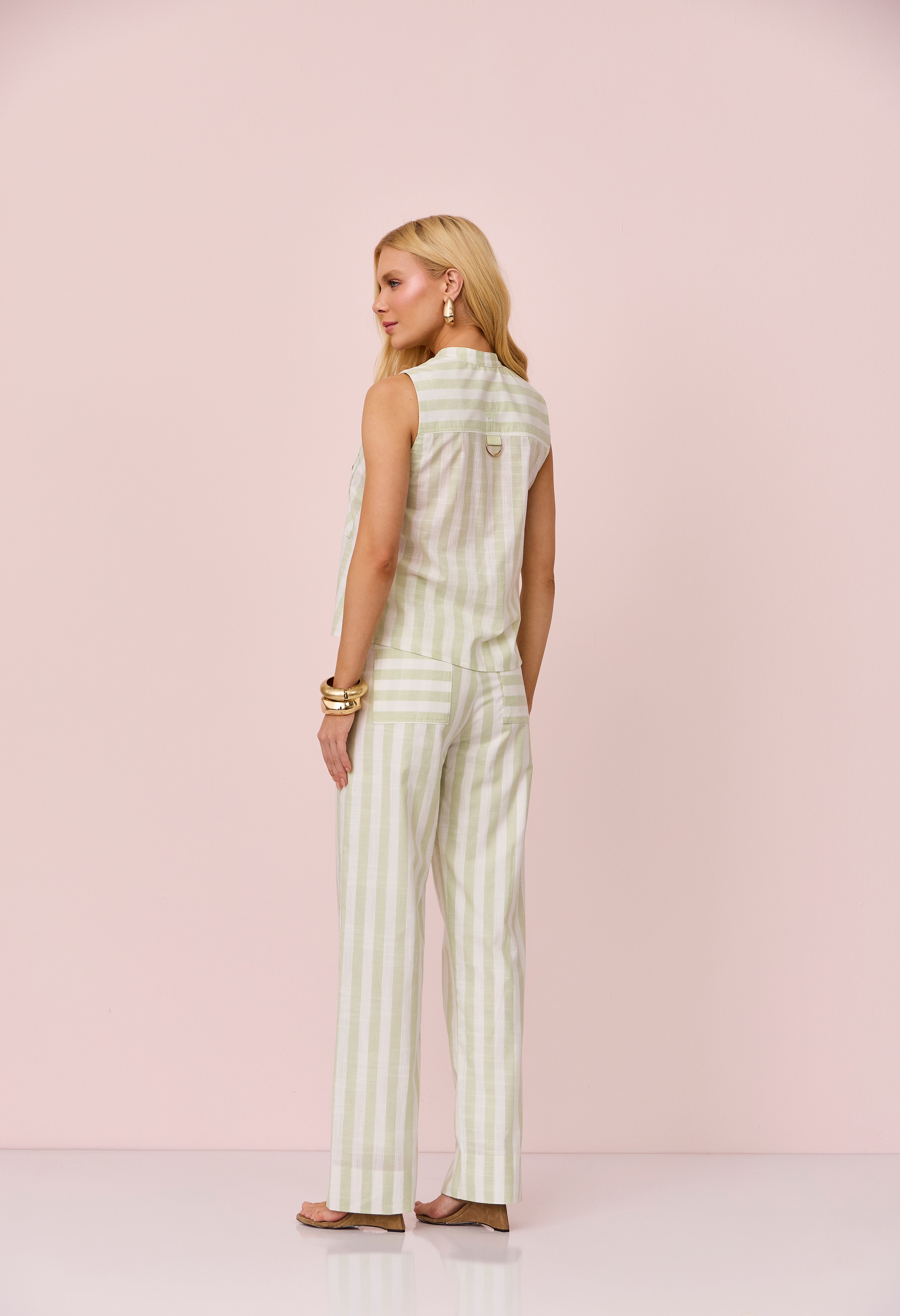 Conjunto Lais